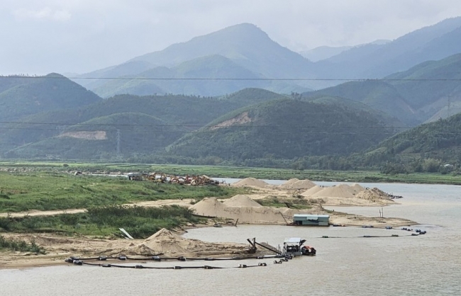 Điều tra những bất thường trong đấu giá điểm mỏ cát ở Điện Bàn