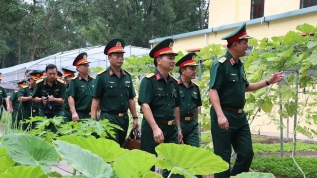 Bộ Quốc phòng khảo sát mô hình quốc phòng địa phương tại Bình Dương, Bình Phước