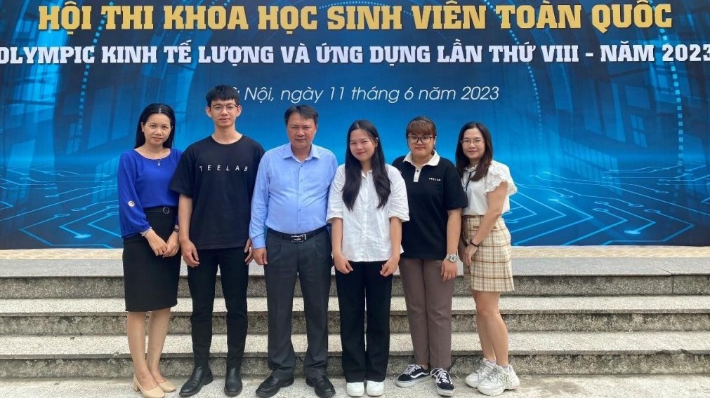 Cô nàng GenZ đam mê “giải mã” khoa học