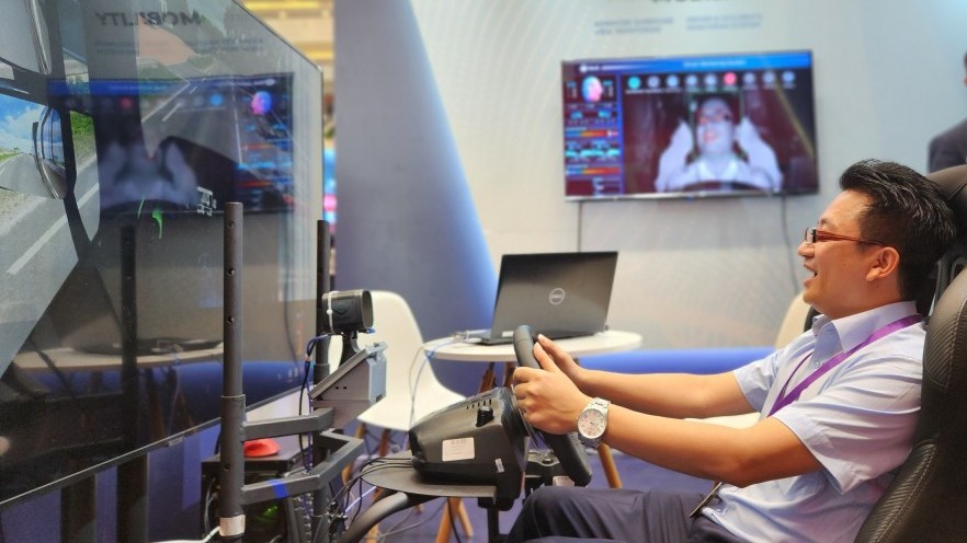 VinAI mang đến trải nghiệm AI đột phá tại Triển lãm quốc tế Vietnam Industry 4.0 Summit 2023