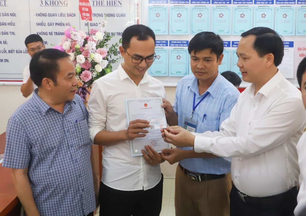 BHXH Việt Nam: Triển khai trên toàn quốc 2 nhóm dịch vụ công liên thông