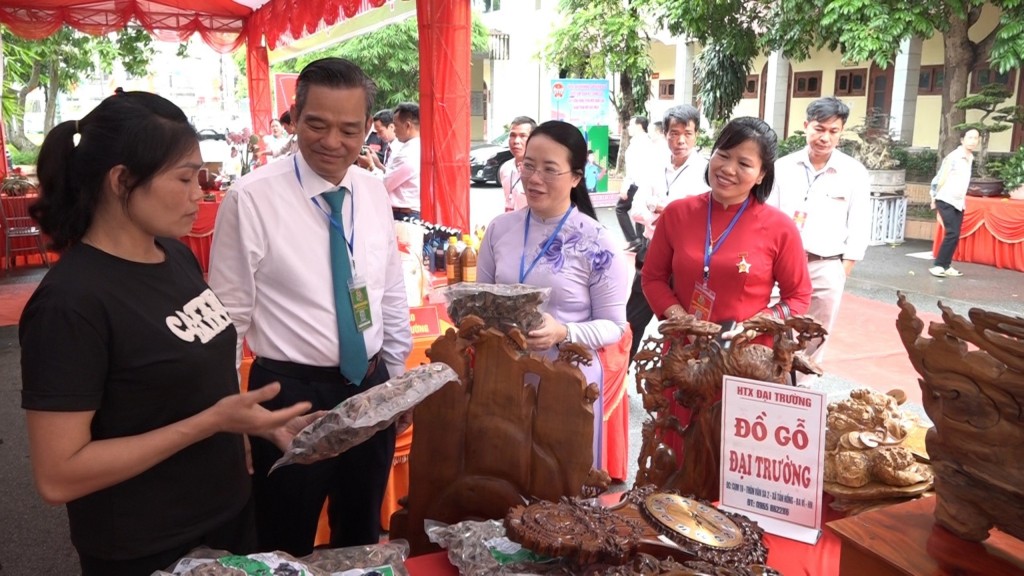 Huyện Ba Vì: Xây dựng đội ngũ nông dân mới, chuyên nghiệp, năng động, sáng tạo