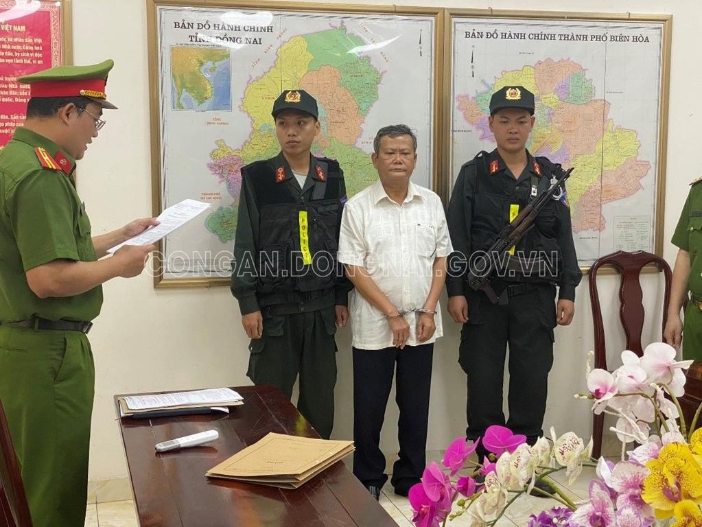 Bắt tạm giam cán bộ phòng Quản lý đô thị huyện Trảng Bom