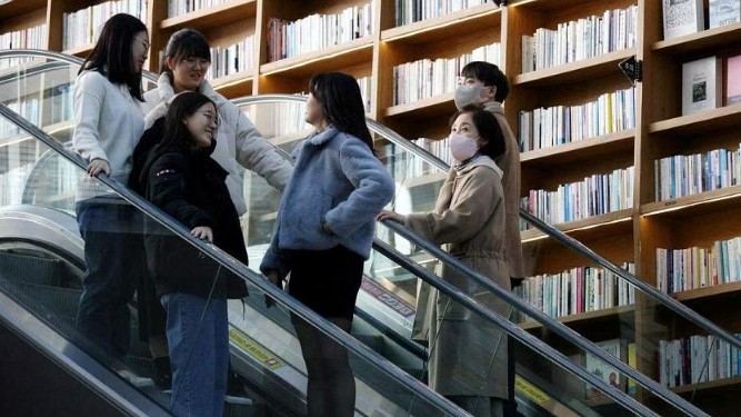 Các cửa tiệm cầm đồ thế hệ mới đắt khách tại Hàn Quốc