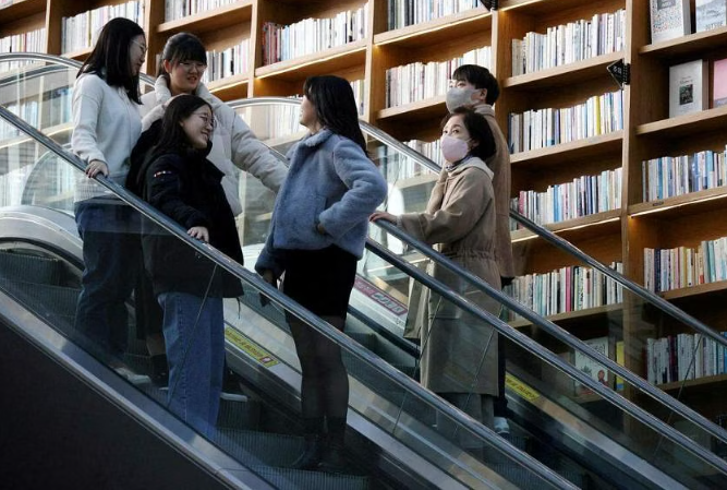 Các cửa tiệm cầm đồ thế hệ mới đắt khách tại Hàn Quốc