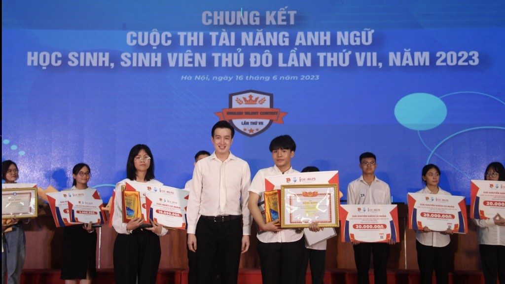 Phút giây bùng nổ  đêm Chung kết  thi Tài năng Anh ngữ