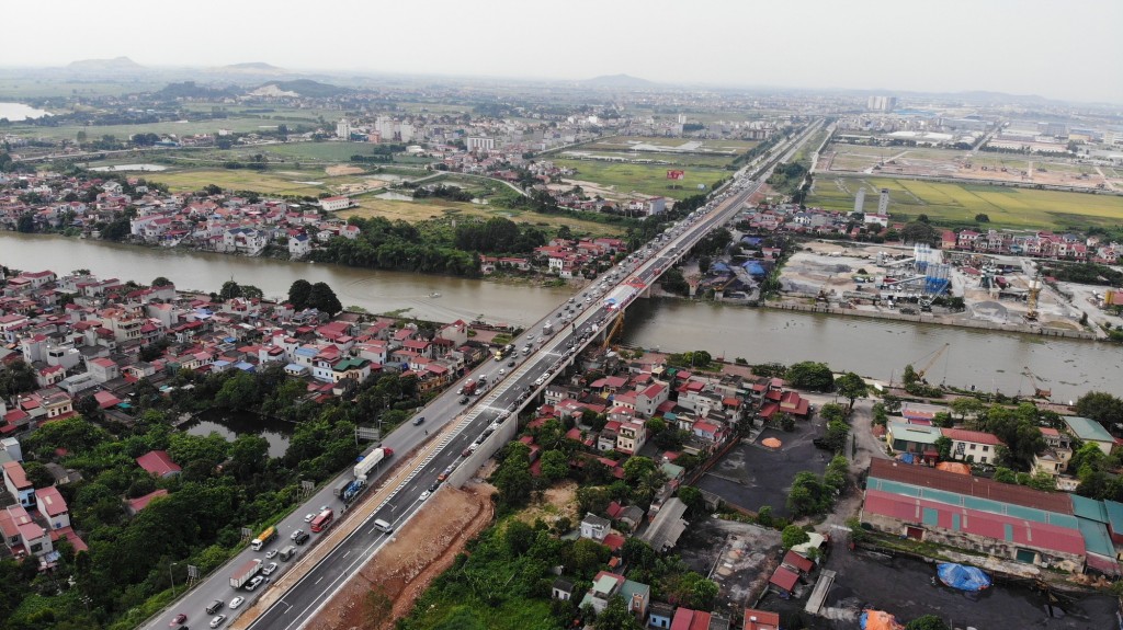 Dự án cầu Như Nguyệt (giai đoạn 2) góp phần tháo gỡ nút thắt, điểm nghẽn trên tuyến đường cao tốc Hà Nội – Lạng Sơn - Ảnh: VGP/Nhật Bắc