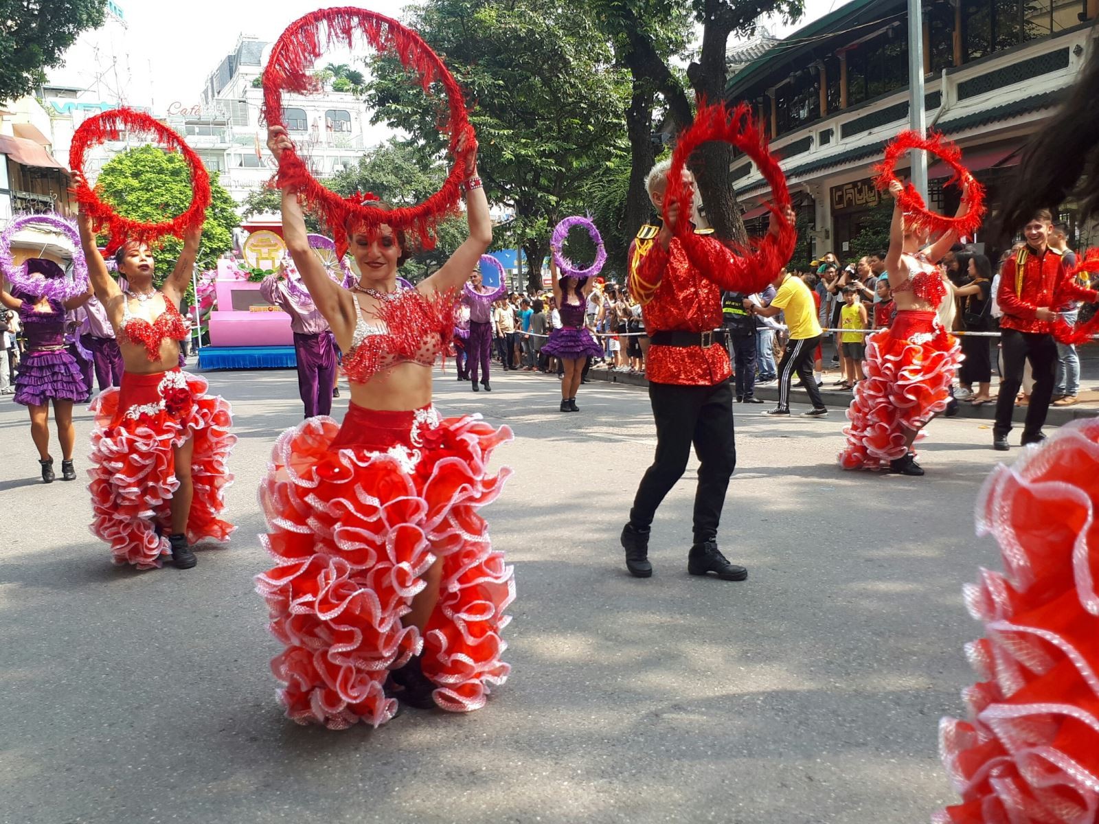 Bài 1. Bức tranh không gian sáng tạo ở Hà Nội