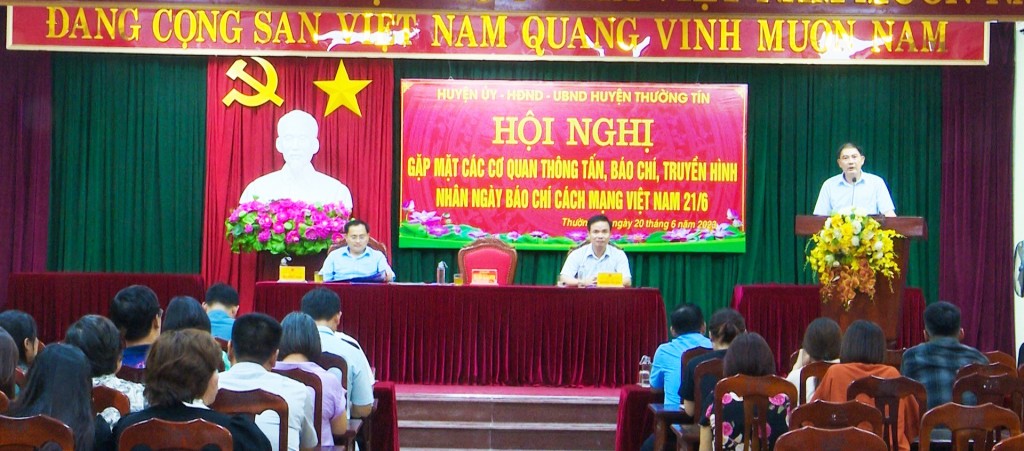 Toàn cảnh hội nghị