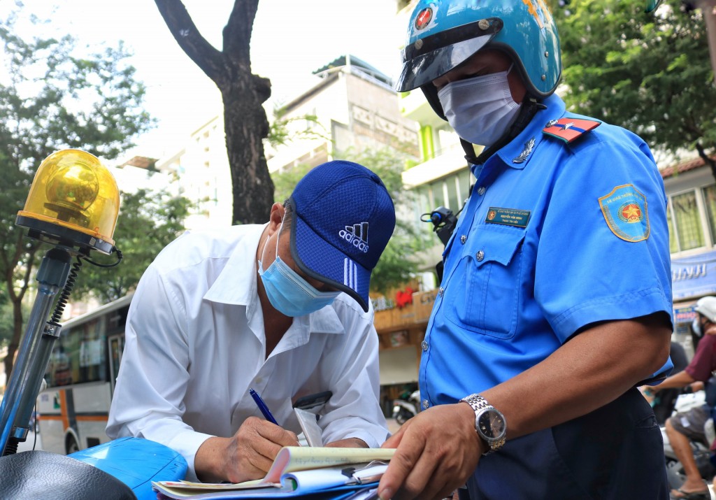 Lực lượng Thanh tra giao thông tăng cường kiểm tra, xử phạt các trường hợp vi phạm