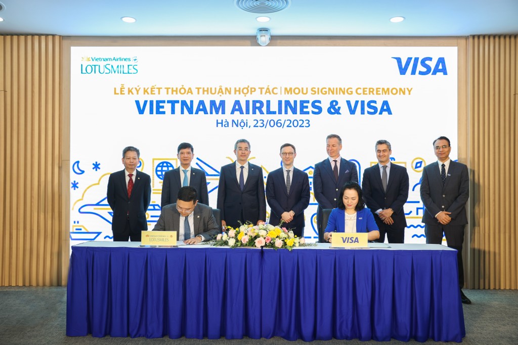 Lễ ký kết thỏa thuận hợp tác giữa Tổng Công ty Hàng không Việt Nam - Vietnam Airlines và Visa