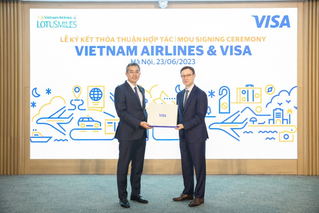 Visa và Vietnam Airlines ký kết thỏa thuận hợp tác, nâng cao trải nghiệm số cho người tiêu dùng