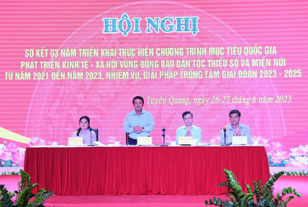 Hội nghị Sơ kết 3 năm thực hiện Chương trình mục tiêu quốc gia phát triển kinh tế-xã hội vùng đồng bào DTTS và miền núi giai đoạn 2021-2023 tại khu vực phía Bắc - Ảnh: VGP/HG