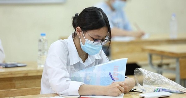 Gần 400.000 thí sinh bị điểm dưới trung bình môn Tiếng Anh Gần 400.000 thí sinh bị điểm dưới trung bình môn Tiếng Anh