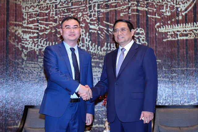 Thủ tướng gặp gỡ, trao đổi với lãnh đạo các tập đoàn lớn của Trung Quốc - Ảnh: VGP/Nhật Bắc