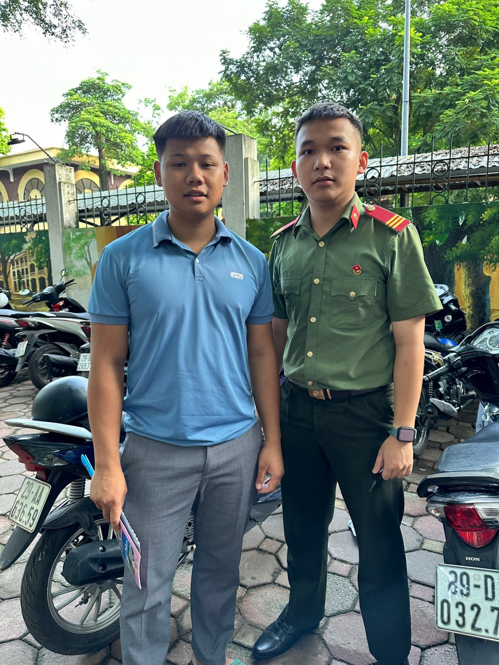 Quên thẻ căn cước, Atlat, nhiều thí sinh được thanh niên tình nguyện hỗ trợ kịp thời
