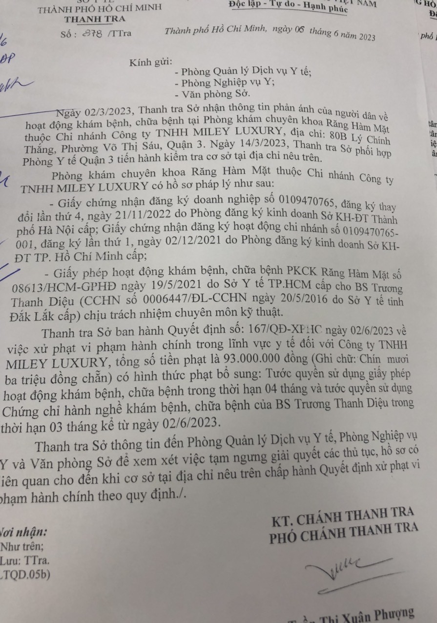 Văn bản Thanh tra Sở Y tế thông tin đến Phòng Quản lý Dịch vụ Y tế, Phòng Nghiệp vụ Y và Văn phòng Sở để xem xét việc tạm ngưng giải quyết các thủ tục, hồ sơ có liên quan cho đền khi cơ sở chấp hành quyết định xử phạt vi phạm hành chính theo quy định