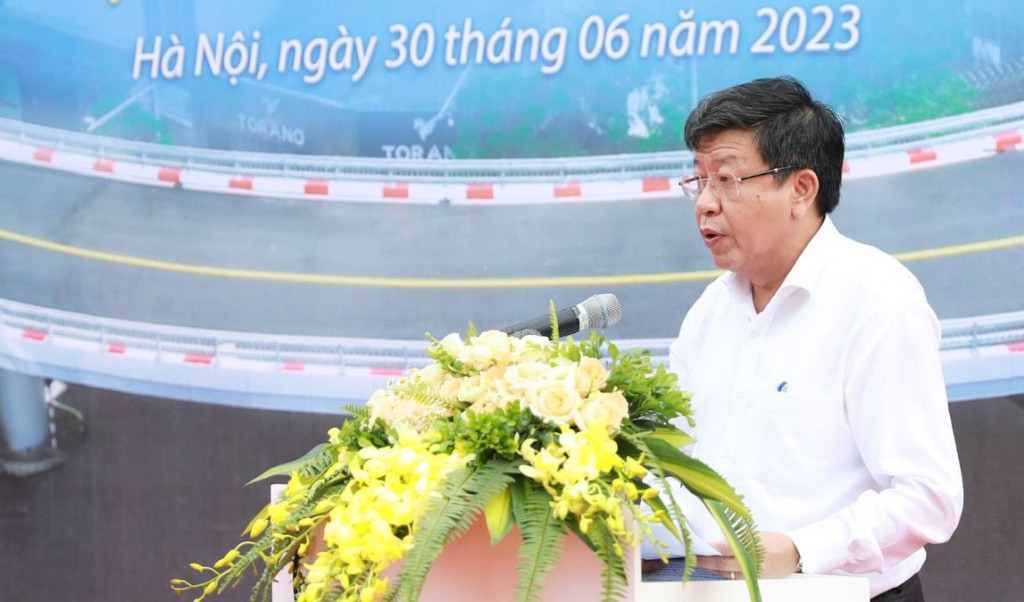 Phó Chủ tịch UBND thành phố Dương Đức Tuấn phát biểu tại lễ khánh thành.
