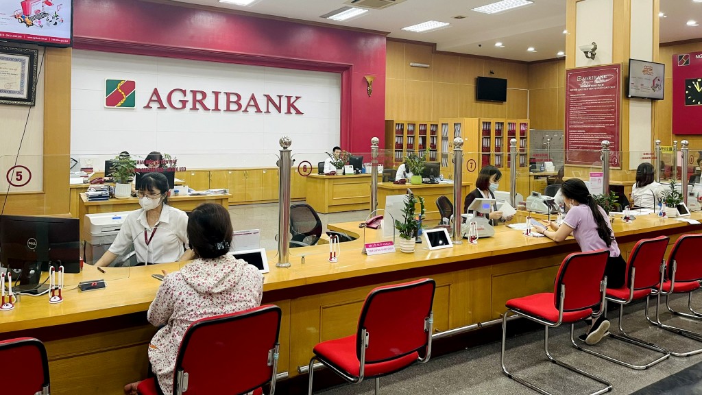 Tính đến thời điểm hiện tại, lãi suất cho vay của Agribank đã giảm mạnh với mức giảm từ 2% đến 4%/năm so với đầu năm.