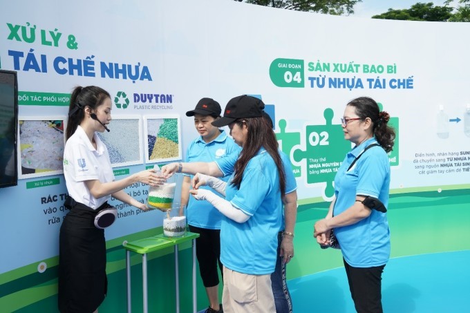 Unilever và các nhãn hàng thúc đẩy các chương trình hợp tác quản lý rác thải nhựa