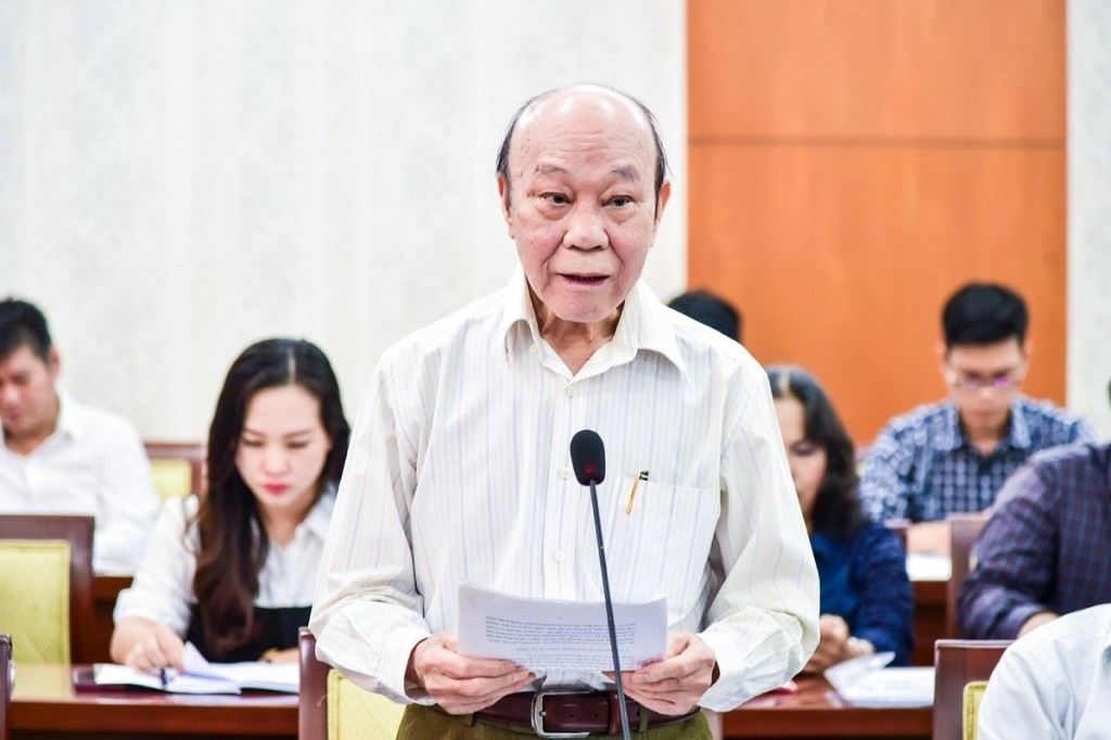 PGS.TS Trần Luân Kim đóng góp tham luận tại tọa đàm
