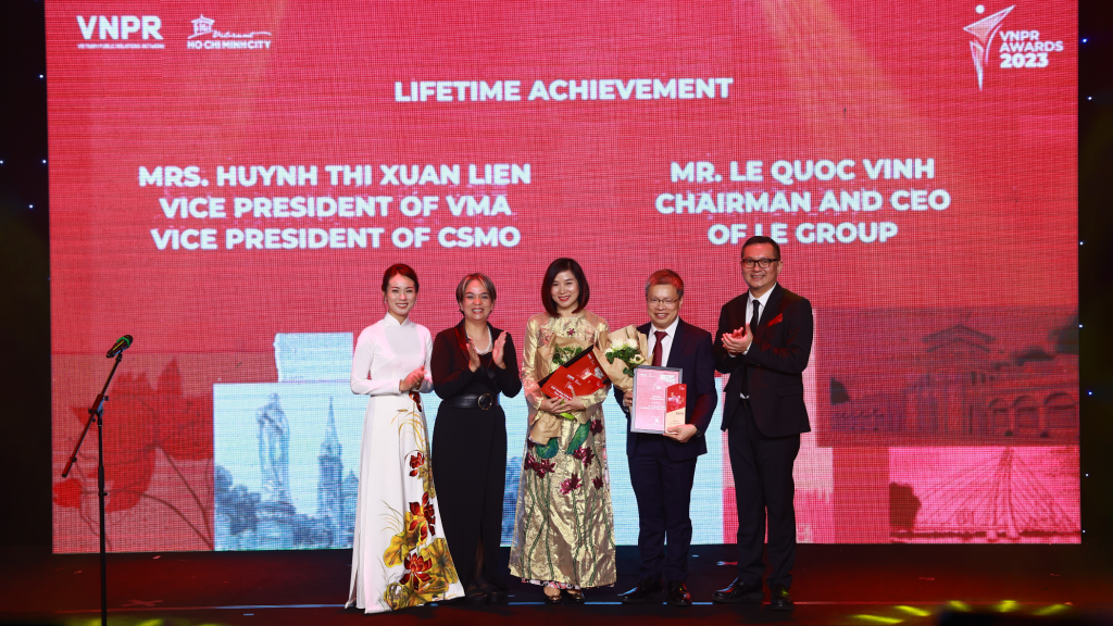 VNPR AWARDS 2023 vinh danh những người làm quan hệ công chúng, truyền thông xuất sắc