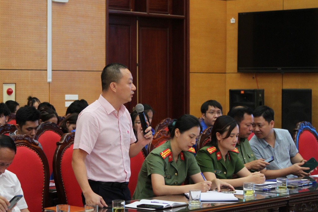 ông Nguyễn Tiến Hưng, Giám đốc Ngân hàng Chính sách xã hội quận Tây Hồ 