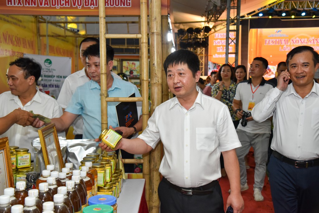 Gần 1000 dòng sản phẩm tham gia “Festival nông sản Hà Nội lần 2 năm 2023”