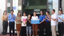 Quảng Ninh: Thị đoàn Quảng Yên khánh thành và bàn giao nhà nhân ái