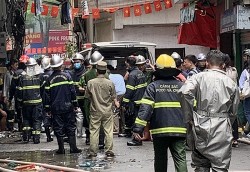 Người dân xót xa kể lại vụ cháy nhà ở ngõ Thổ Quan khiến 3 người mắc kẹt tử vong