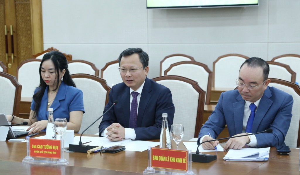Ông Cao Tường Huy, quyền Chủ tịch UBND tỉnh Quảng Ninh hoan nghênh các doanh nghiệp Singapore chọn Quảng Ninh làm điểm đến để đầu tư.