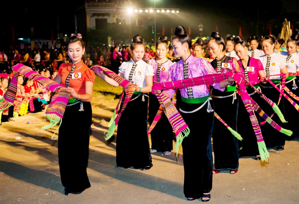 Học thầy, học thêm cả bạn để tự tin tỏa sáng