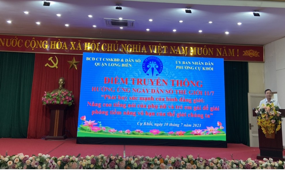 Quận Long Biên tổ chức điểm truyền thông hưởng ứng  Ngày Dân số thế giới 11/7/2023