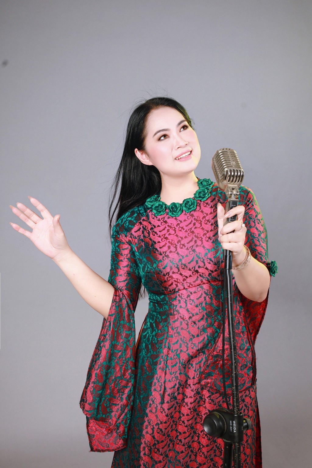 Niềm đam mê ca hát đặc biệt của Á quân 1 cuộc thi Giọng ca vàng Bolero Việt Nam 2023