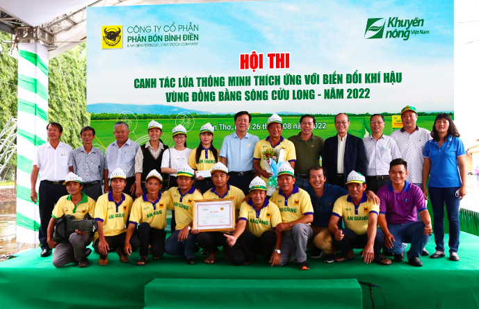 Công ty Bình Điền: Quy trình canh tác lúa thông minh được công nhận tiến bộ kỹ thuật mới