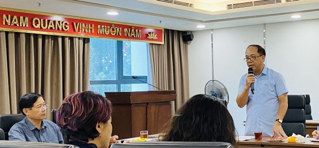 Đồng chí Nguyễn Mạnh Hưng, Tổng Biên tập Báo Tuổi trẻ Thủ đô phát biểu tại cuộc họp