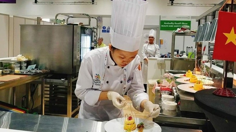 Bài 2: Cô gái theo nghề bếp, đạt thành tựu bất ngờ