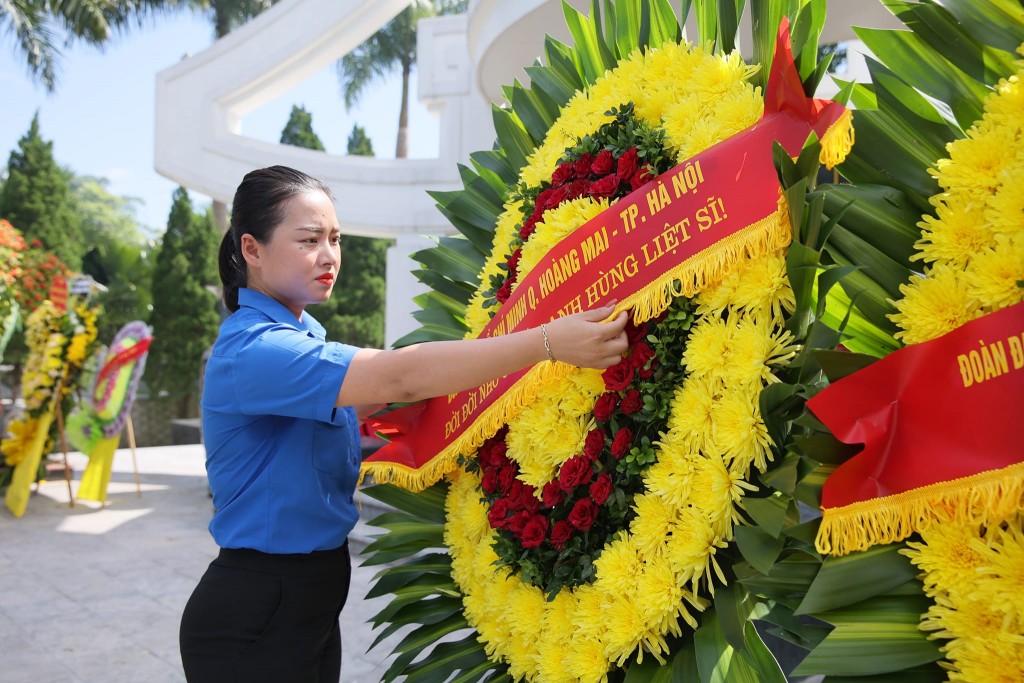 Quận Hoàng Mai chăm lo chu đáo các đối tượng chính sách, người có công