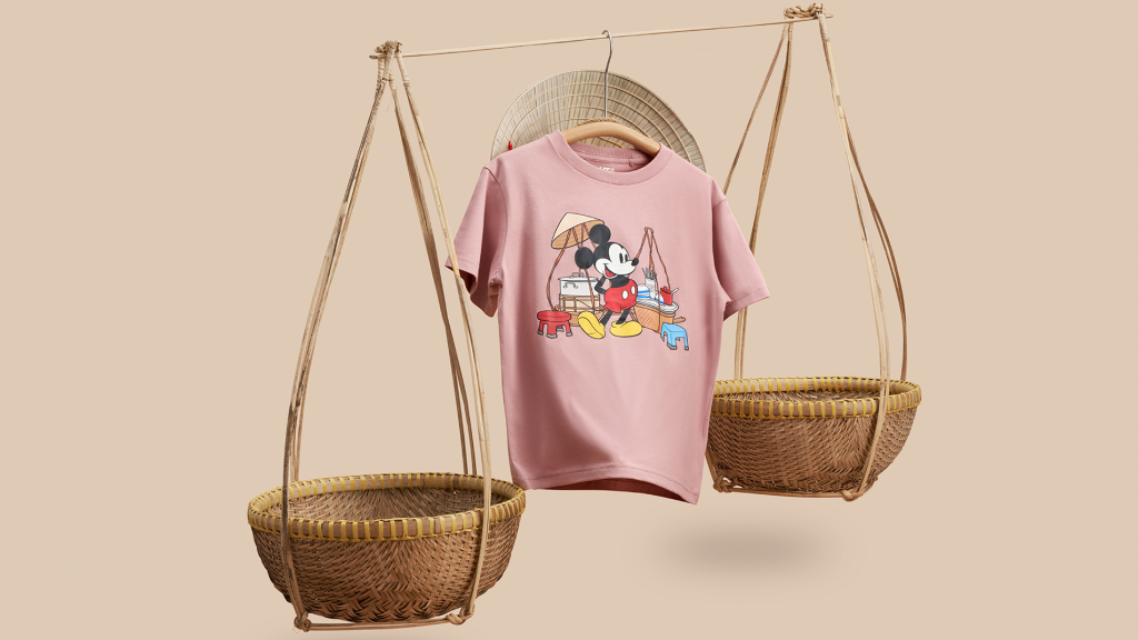 UNIQLO ra mắt BST độc quyền Mickey Go Vietnam