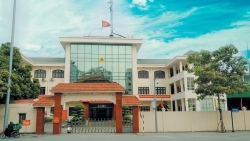 Quảng Ninh: Đề nghị tước danh hiệu 2 cán bộ Công an TP Hạ Long