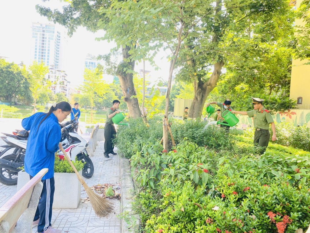 Ngày Chủ nhật phủ xanh thành phố