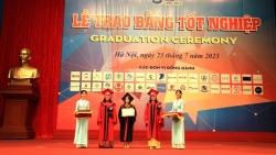 2.000 tân thạc sĩ, cử nhân được nhận bằng tốt nghiệp