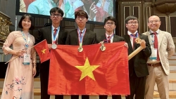 Học sinh Việt Nam giành 3 huy chương Vàng Olympic Hóa học quốc tế năm 2023