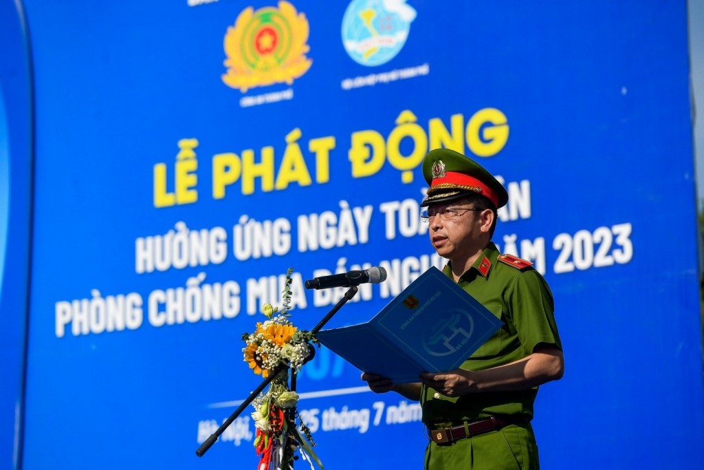 Đại tá Nguyễn Hồng Ky, Phó Giám đốc Công an TP Hà Nội phát biểu tại buổi lễ