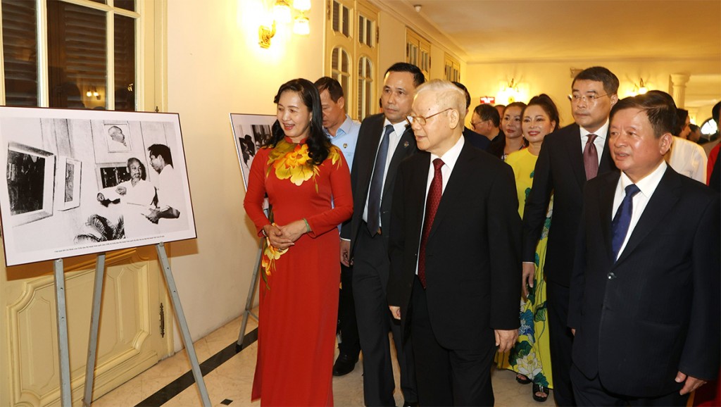 Tổng Bí thư Nguyễn Phú Trọng dự Lễ kỷ niệm 75 năm Liên hiệp các Hội Văn học nghệ thuật Việt Nam (ảnh TTXVN)