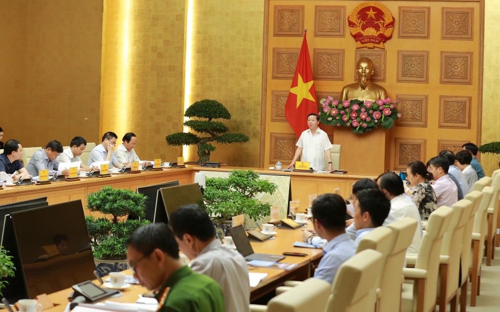 Phó Thủ tướng Trần Hồng Hà: Những nguồn nước thải có chứa kim loại nặng xả trực tiếp ra môi trường cần tập trung xử lý quyết liệt, dứt điểm ngay - Ảnh: VGP/Minh Khôi