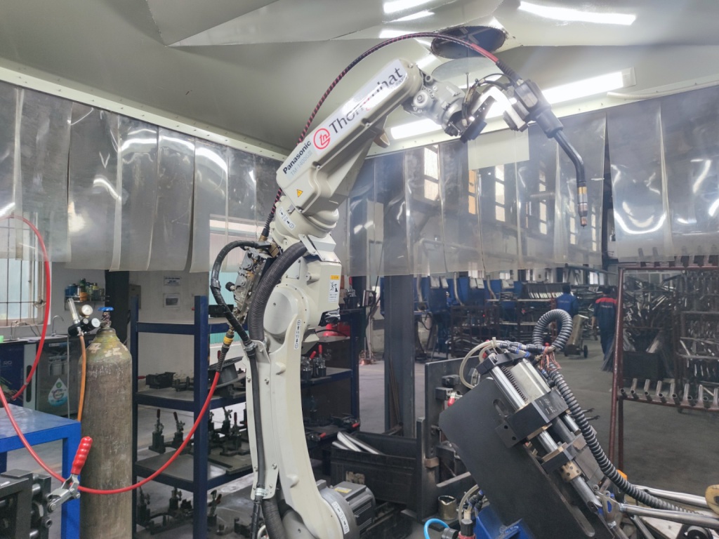 Ứng dụng Robot trong quy trình sản xuất xe đạp Thống Nhất
