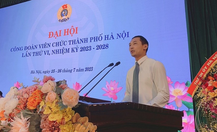 Bí thư Đảng ủy Khối các cơ quan Thành phố Hà Nội Doãn Trung Tuấn phát biểu tại Đại hội