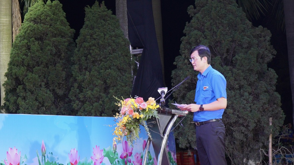 Ủy viên Dự khuyết Trung ương Đảng, Bí thư Thứ nhất Trung ương Đoàn Bùi Quang Huy phát biểu tại chương trình