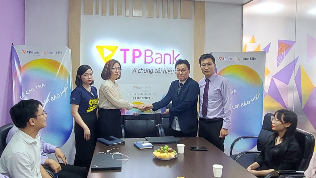 Sun Life chi trả quyền lợi bảo hiểm với số tiền hơn 4,6 tỷ đồng